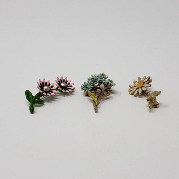 Vintage Spring Flower Brooch Trio - Picture 3 of 4